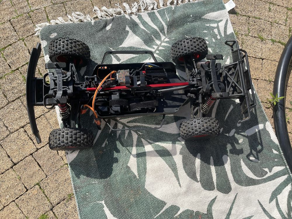 Model rc Arrma MOJAVA z aparaturom