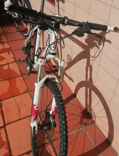 Vendo bicicleta RCZ btt