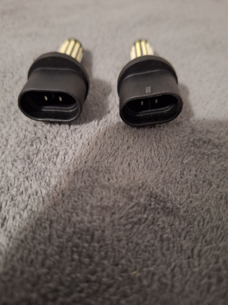 Żarówki H27/Led 880 h27/1 12-24v