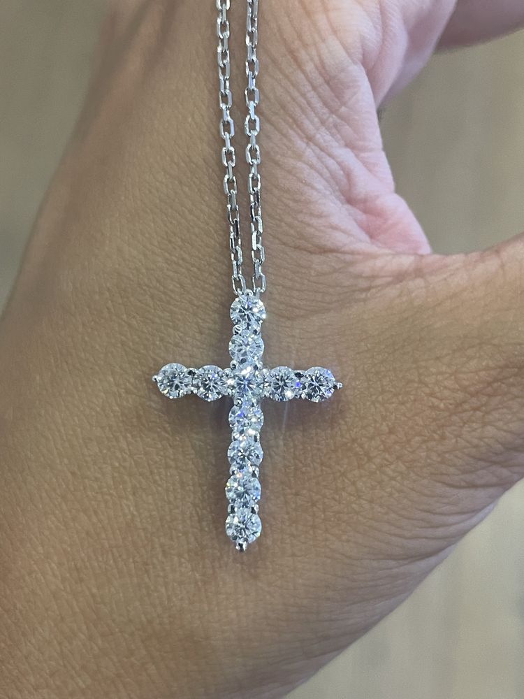 Крестик с муассанитами 1.10ct белое золото 585