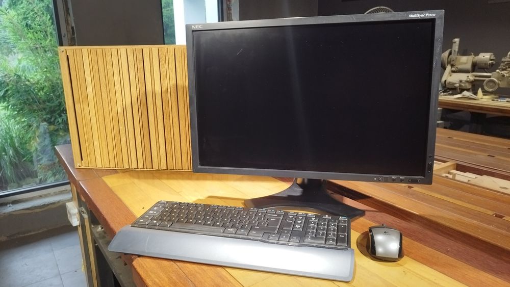 Komputer i5 drewniana obudowa