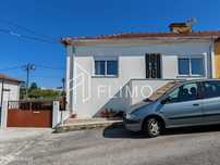 Moradia Térrea Geminada T2 em Arrifana