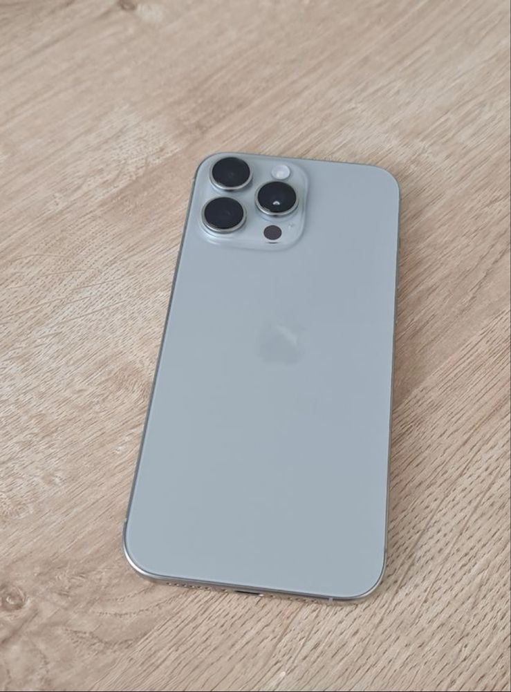Iphone 16 pro Max 256Gb titanio Natural novo com garantia