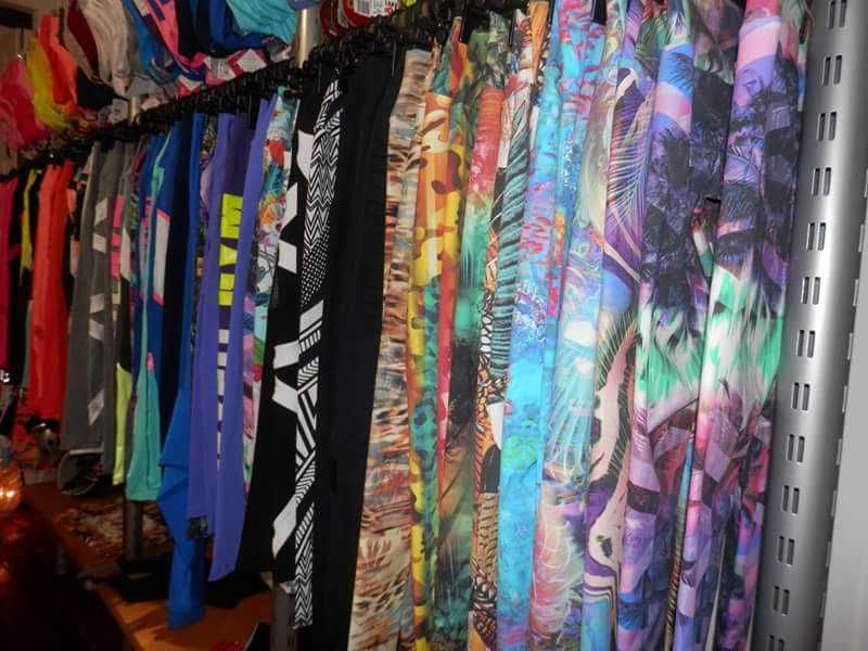 Estante para montar em loja de roupa 7mts