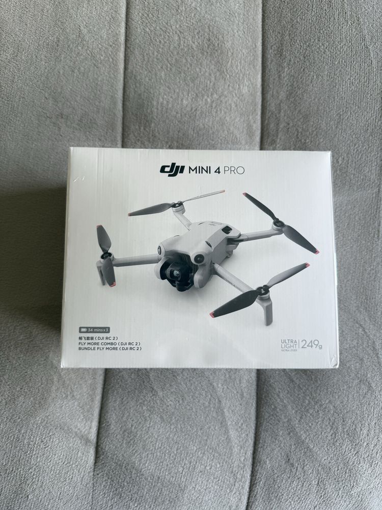 DJI Mini 4 Pro Fly More Combo