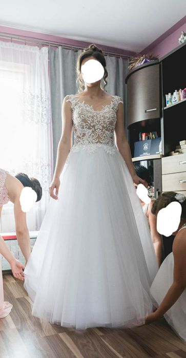 Suknia ślubna lit. A biała