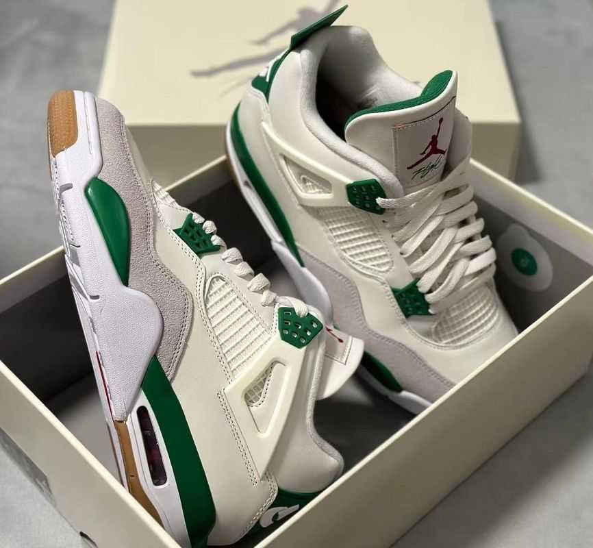 Jordan 4 Retro SB Pine Green 43