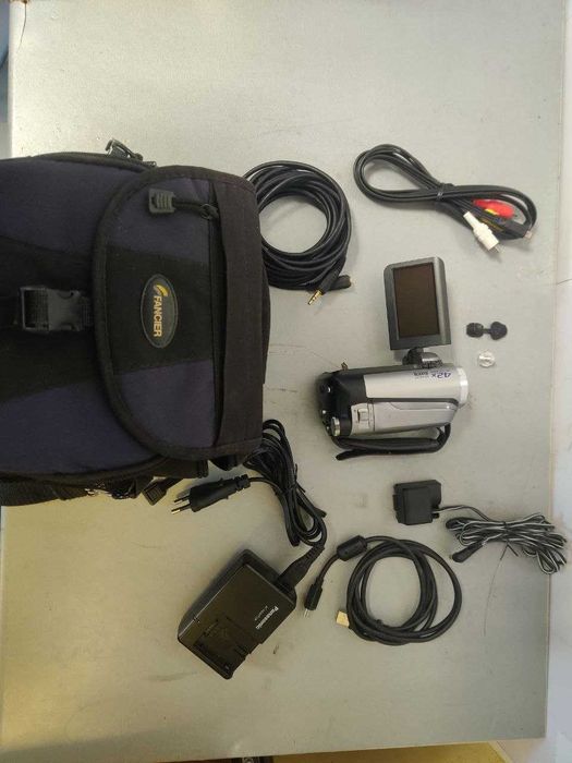 Відеокамера Panasonic SDR-H50