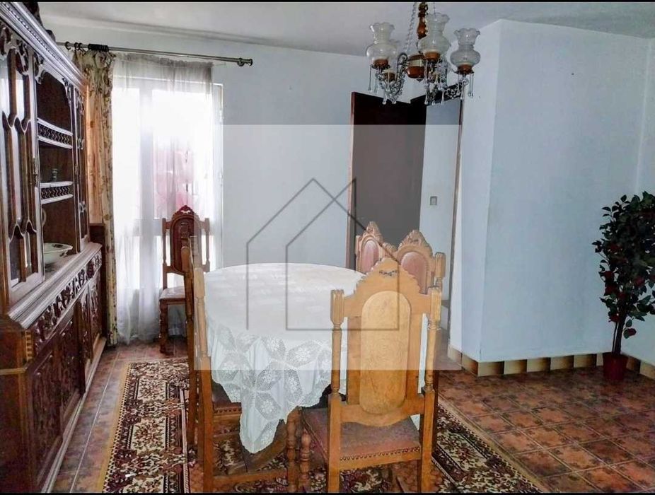 Moradia geminada em Valpaços
