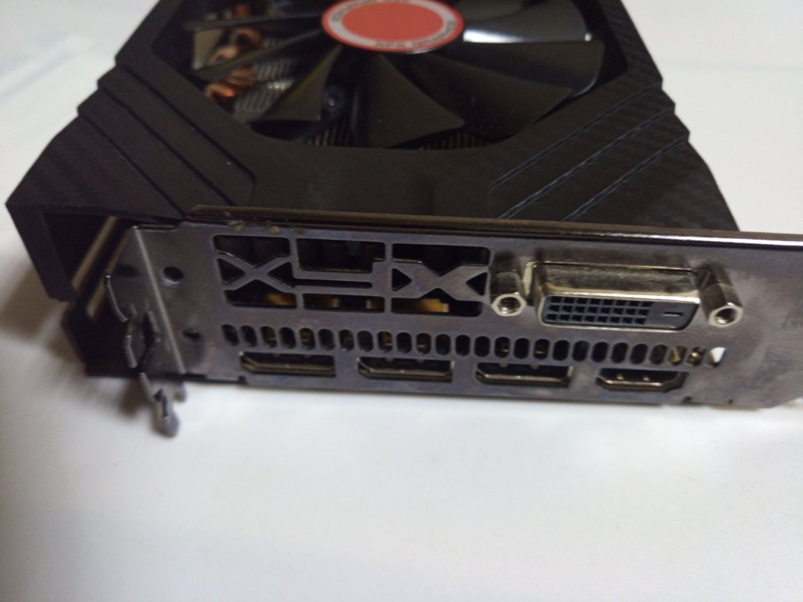 Відеокарта XFX RX580 8gb.