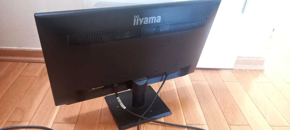 Monitor iiama G-MASTER GE2288HS-B1 używany 21.5" + kable