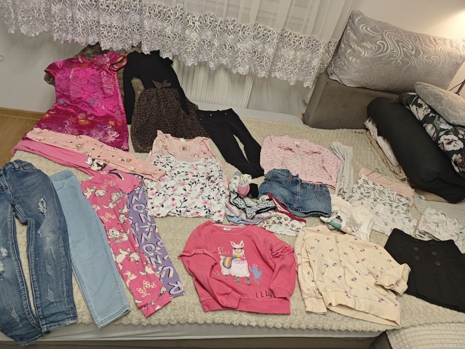 Ubranka 122/128 dla dziewczynki zestaw