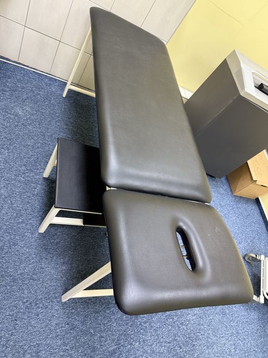 Łóżko stół do masażu z podnóżkiem