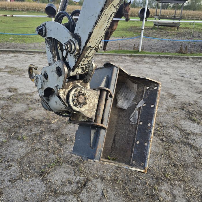 Mini Koparka Tekeuchi 216