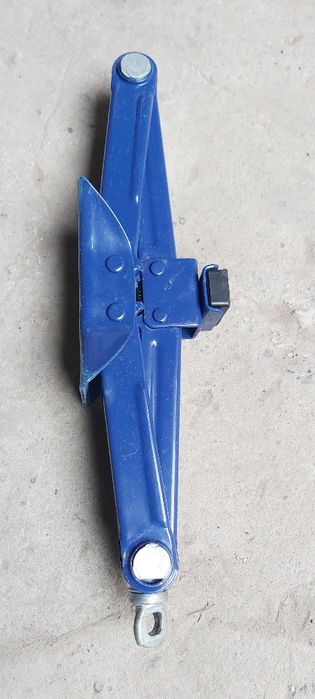 Автомобильный домкрат "Vitol" 1.5 т.