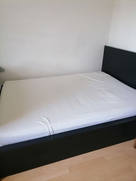 Sprzedam łóżko 2000×1600