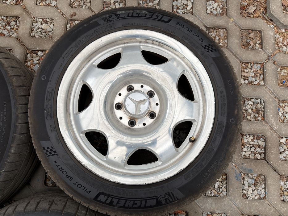 Koła do Mercedesa Felgi Opony 16 cali 205/55r16 ET37