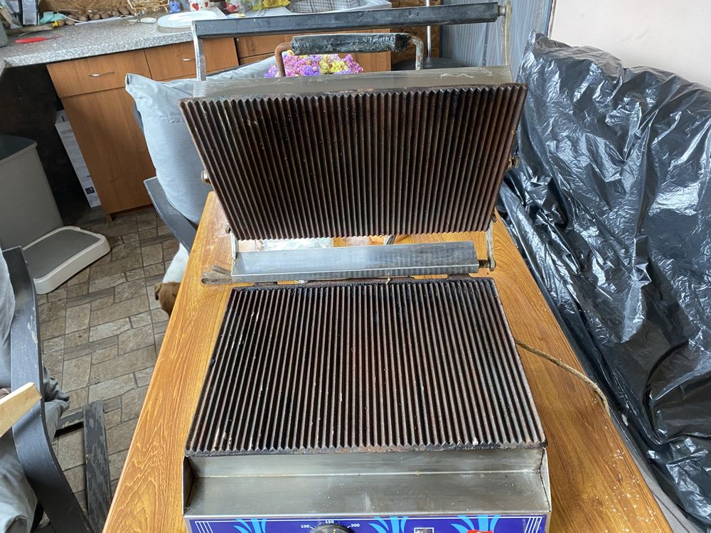 Продам гриль PIMAK M 070