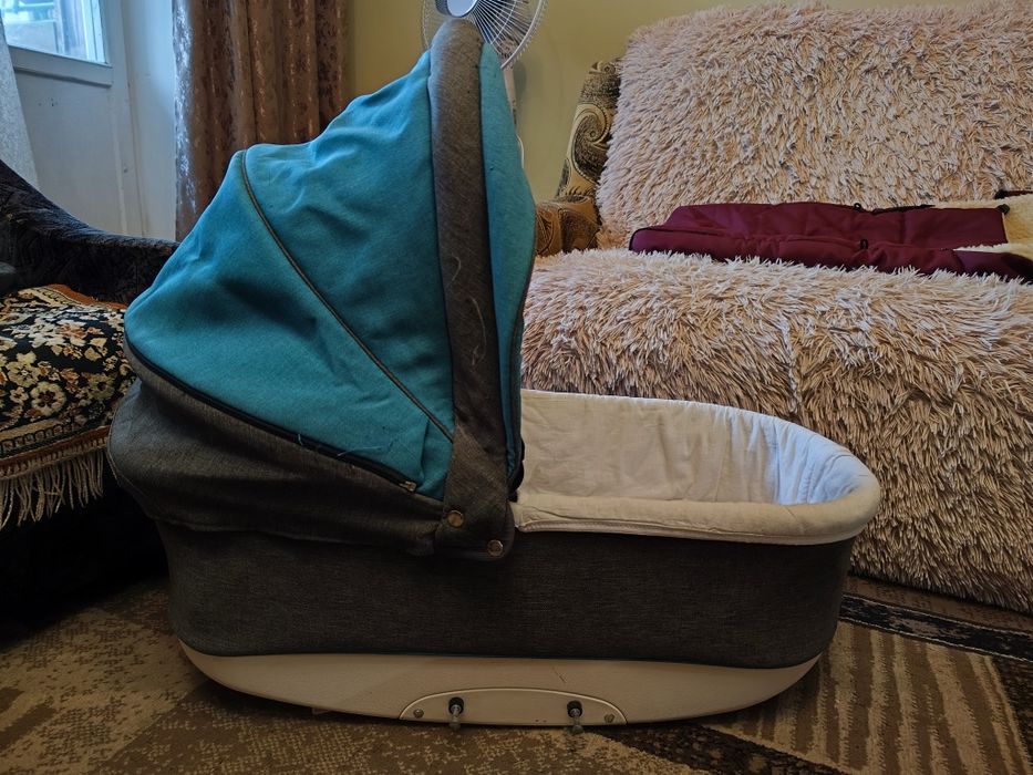 Універсальна дитяча коляска 2 в 1 victoria gold saturn