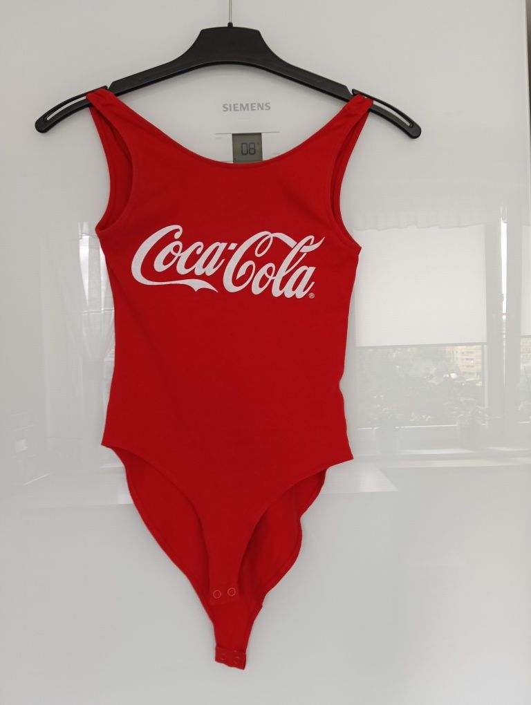 Czerwone body Coca-Cola  Sinsay