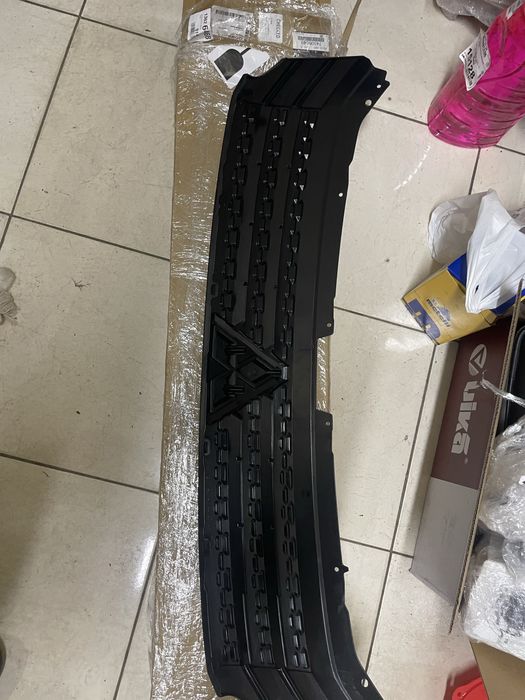 Решетка радиатор Mitsubishi Eclipse Cross 2021-