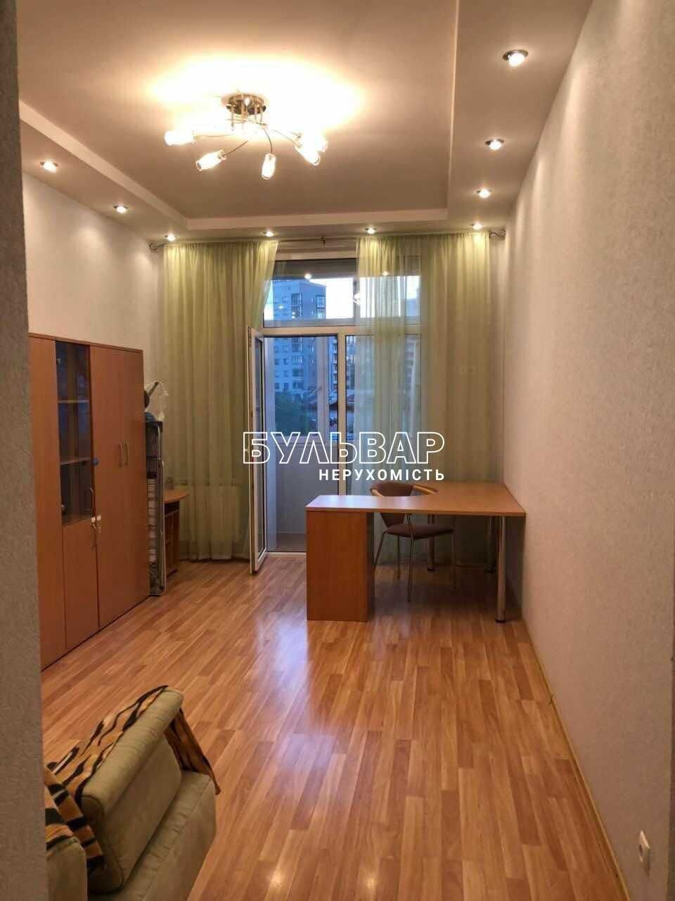 ЭЛИТНАЯ СТАЛИНКА ж/б Продам 3-Х ком. кв. 69м2 ул. Кооперативная Центр
