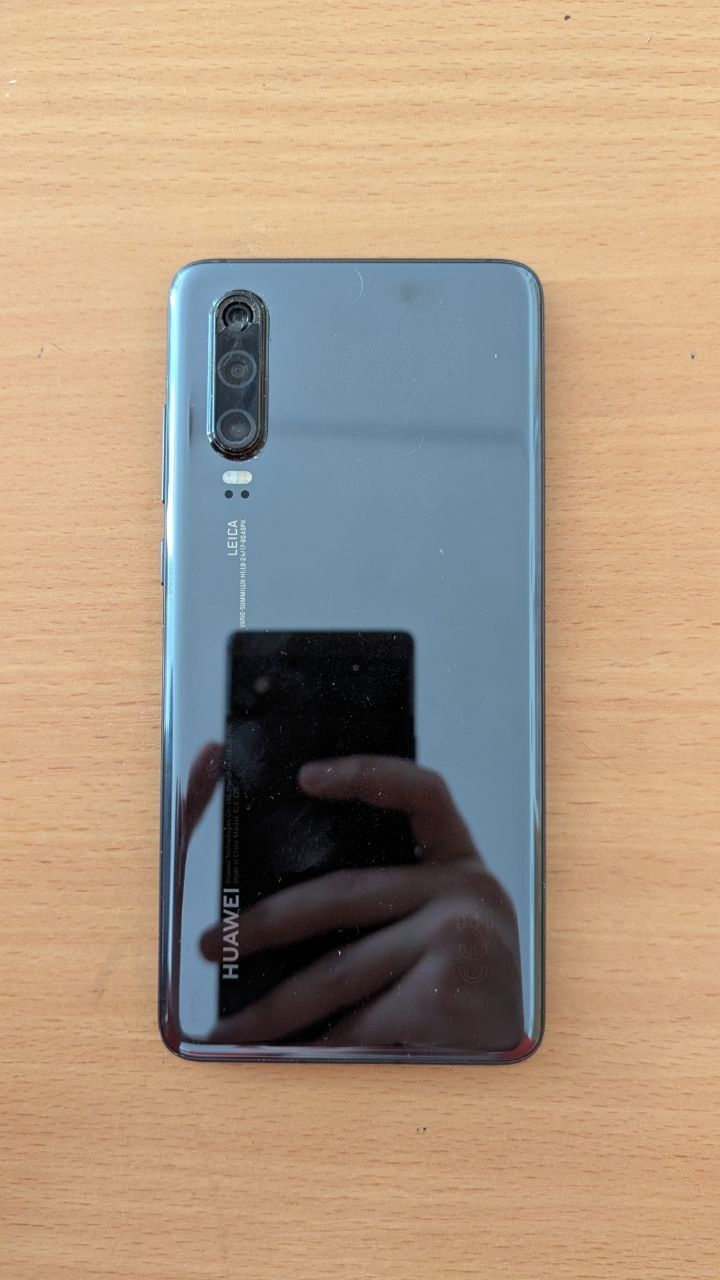 Huawei P30 | 6/128 ГБ | Працює справно, є косметичні нюанси