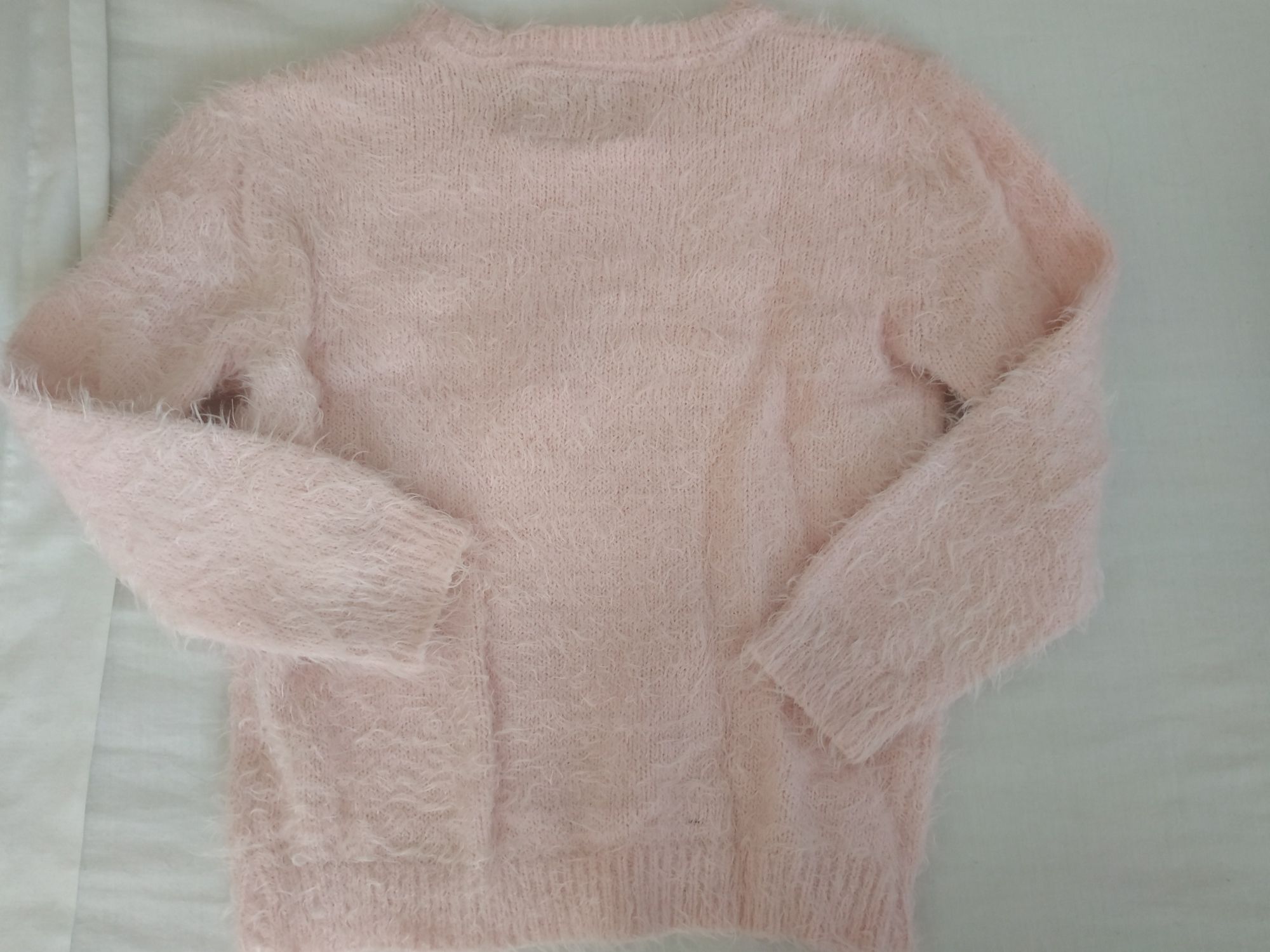 Camisola quente com unicórnio e pompom