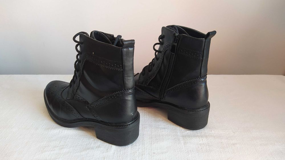 Botas em pele Super Mode T36 NOVAS