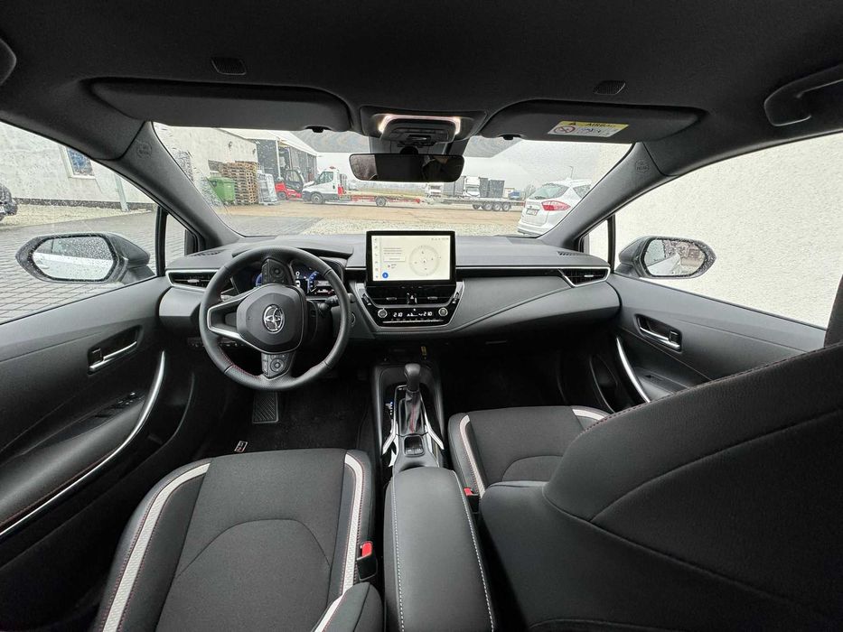 Wynajem Toyota Corolla GR SPORT Hybryda kombi Wypozyczalnia RENT