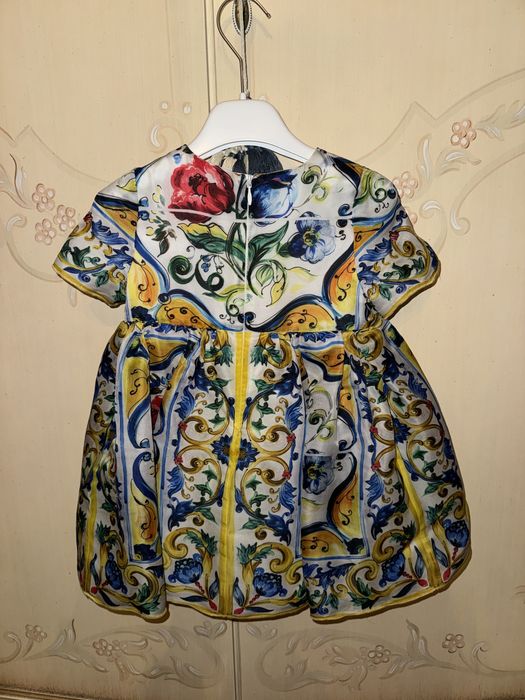 Детское наряжнок платье dolce gabbana 24-30мес.100% шелк