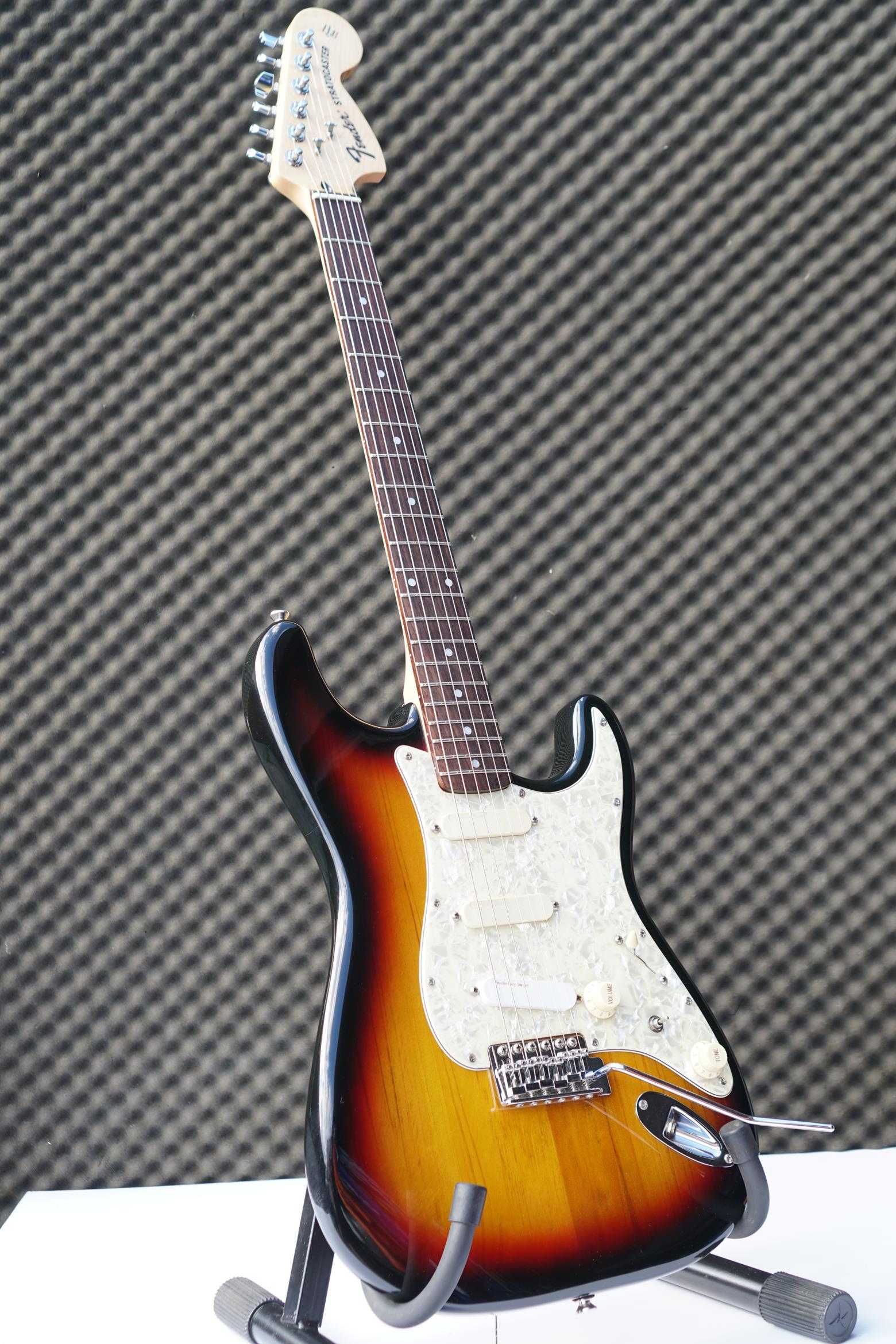 Gitara elektryczna Squier Affinity Stratocaster SSS LRL (FENDER)