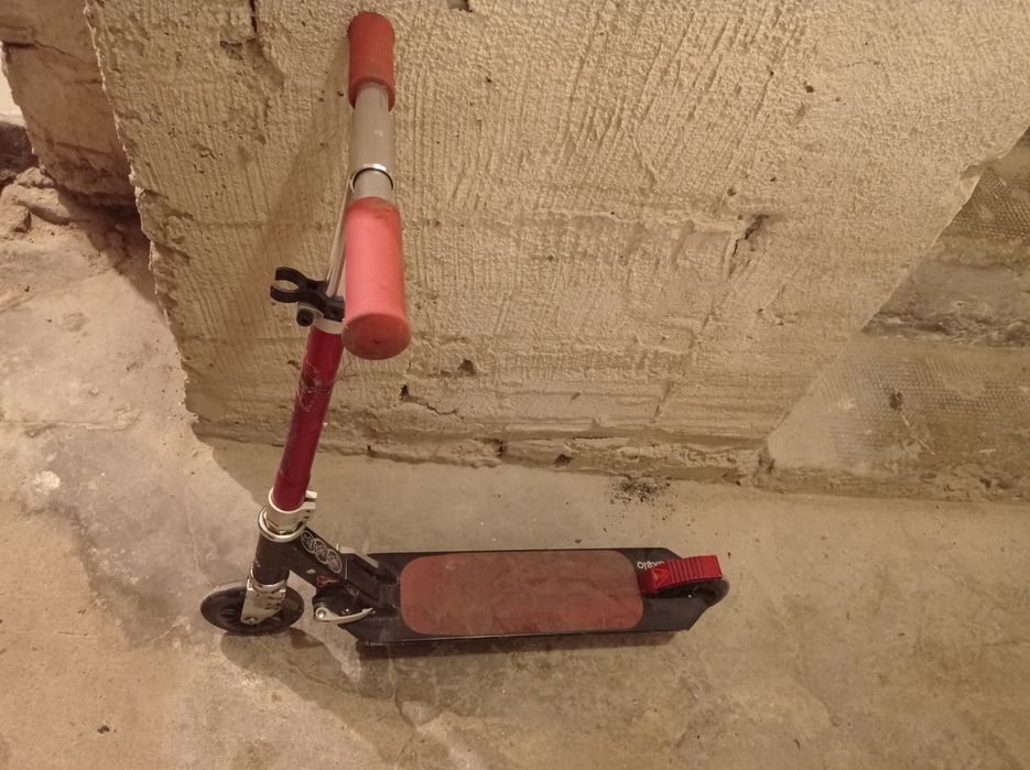 Sprzedam dziecięcą hulajnogę