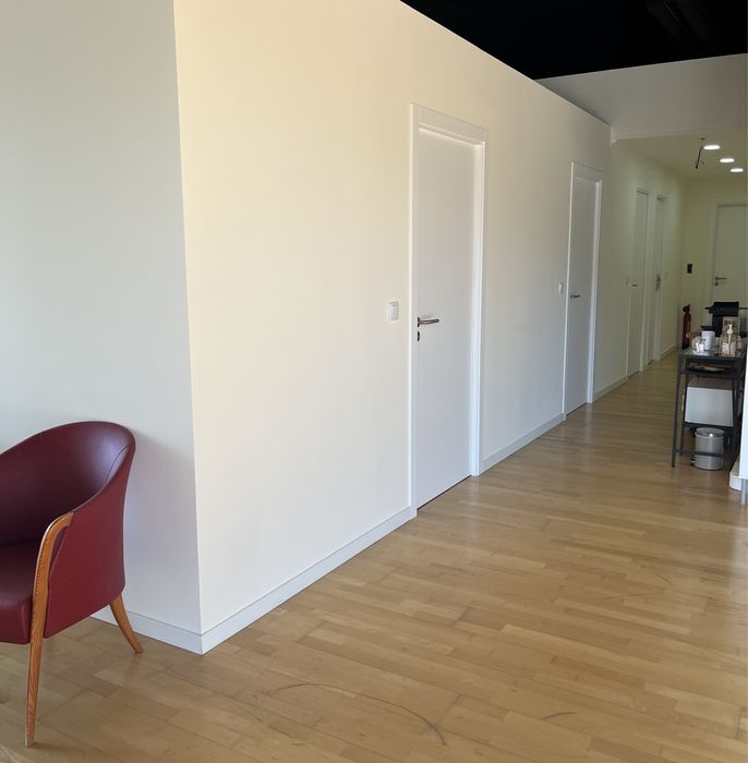 Gabinete com casa de banho privada