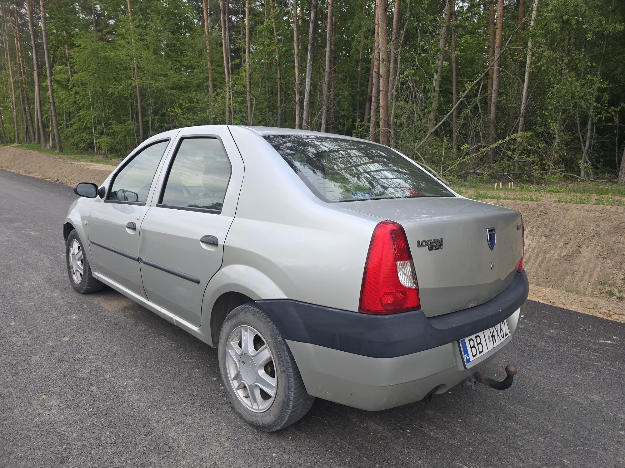 Dacia Logan 2006r * sprawna klima * 1.6 LPG * hak * elektryka
