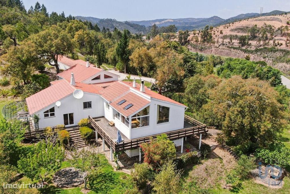Casa de Campo T5 em Marmelete de 354,00 m2