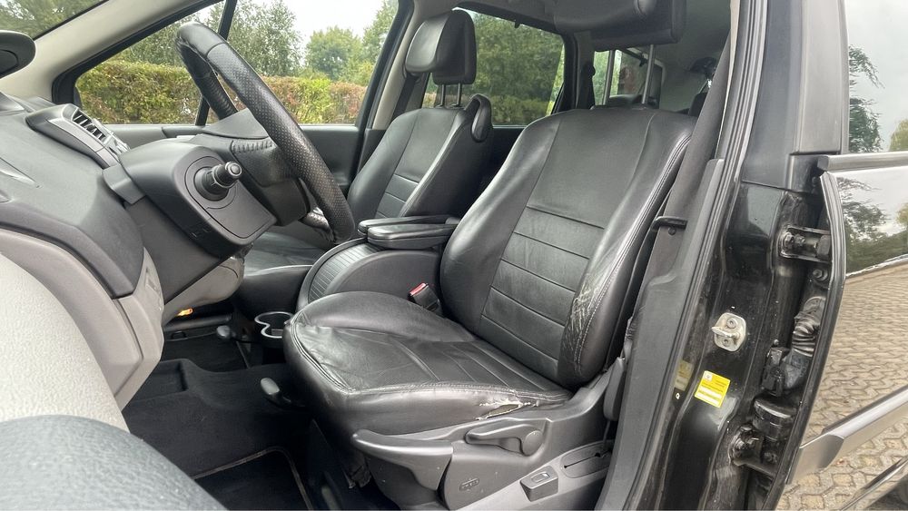 Renault Grand Scenic II 1.9 diesel, PoLift, 7 miejsc, bogata wersja