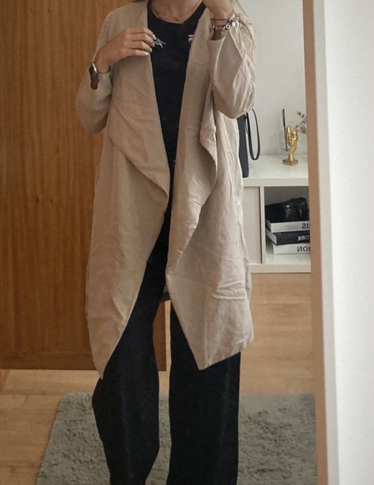 Casaco bege da Stradivarius