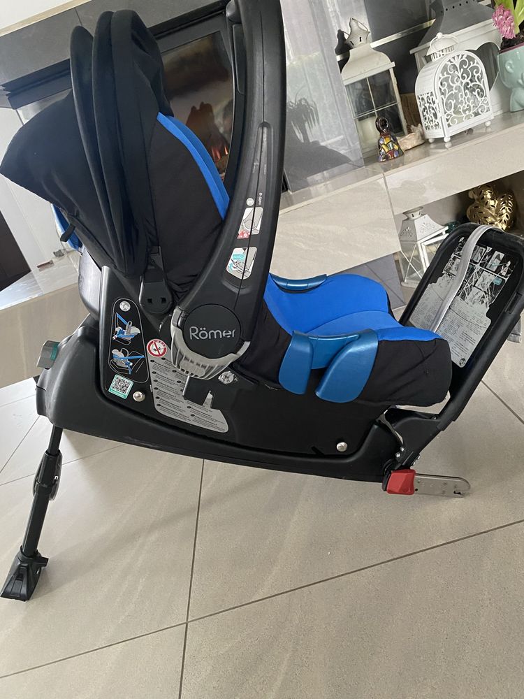 Fitelik /nosidełko samochodowe z baza isofix Romer 0-13 kg