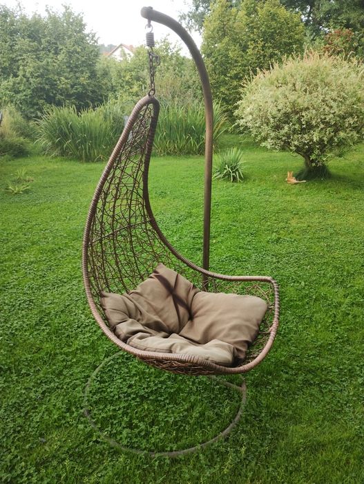 Huśtawka ogrodowa bujak leżanka leżak z poduszką