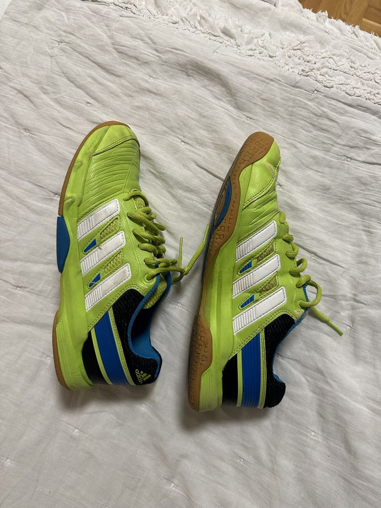 Adidas trampki buty Court Stabil 10.1 D67036