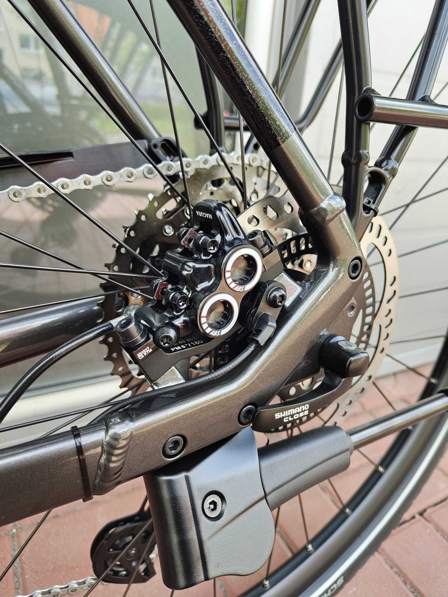 Rower elektryczny KTM MACINA STYLE 820 ABS rozmiar L - 56 cm
