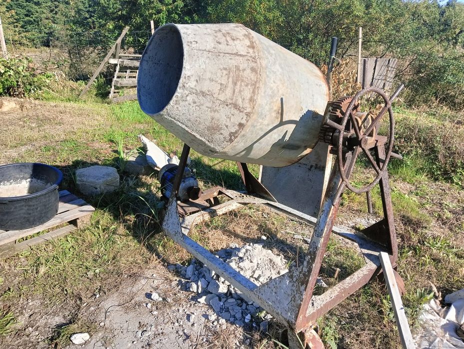 Betoniarka z silnikiem  220V