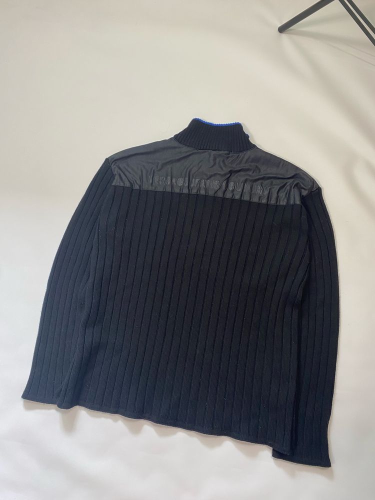 Свитер Versace Jeans Couture крупной вязки Lampo