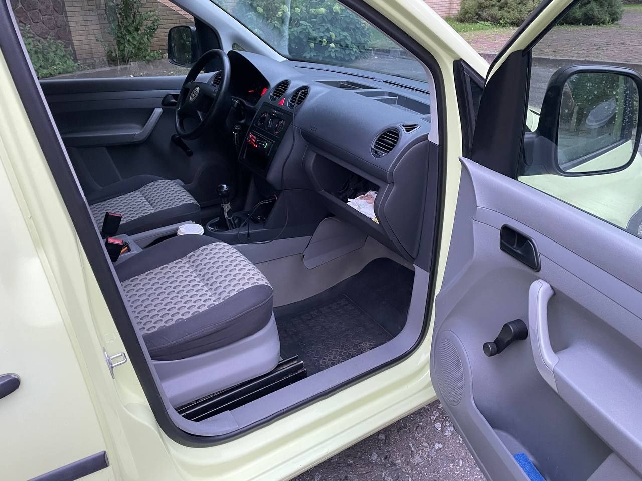Volkswagen Caddy 2,0  дизель 2005рік