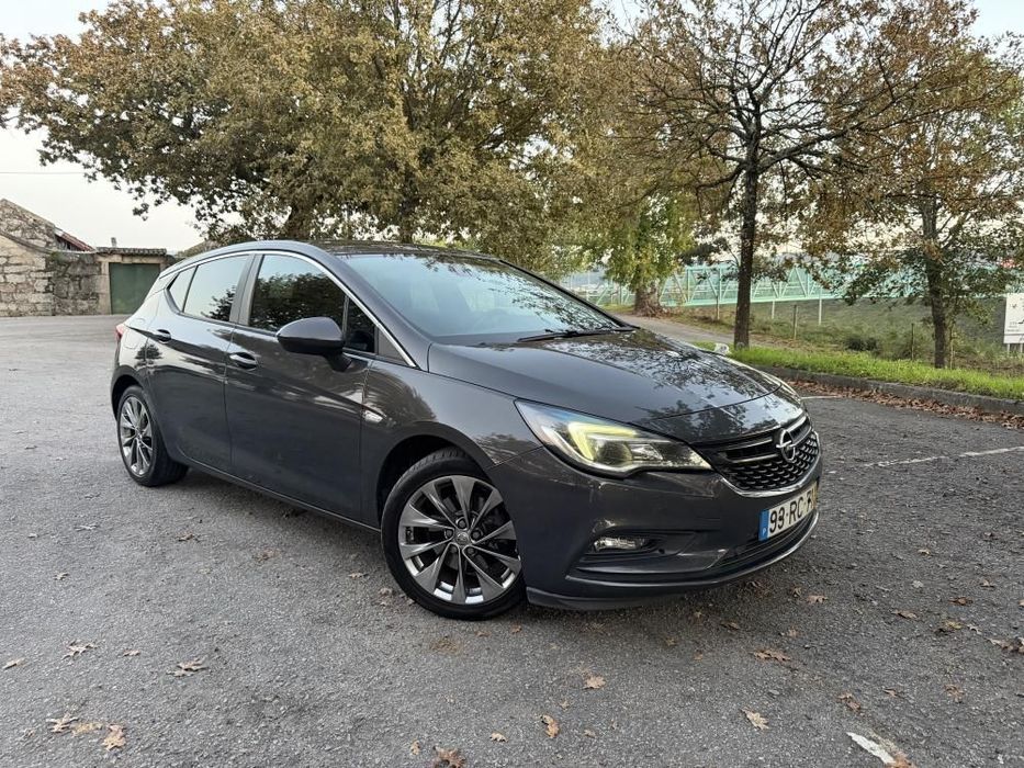 Opel Astra 1.6 CDTi Cosmo S/S J18