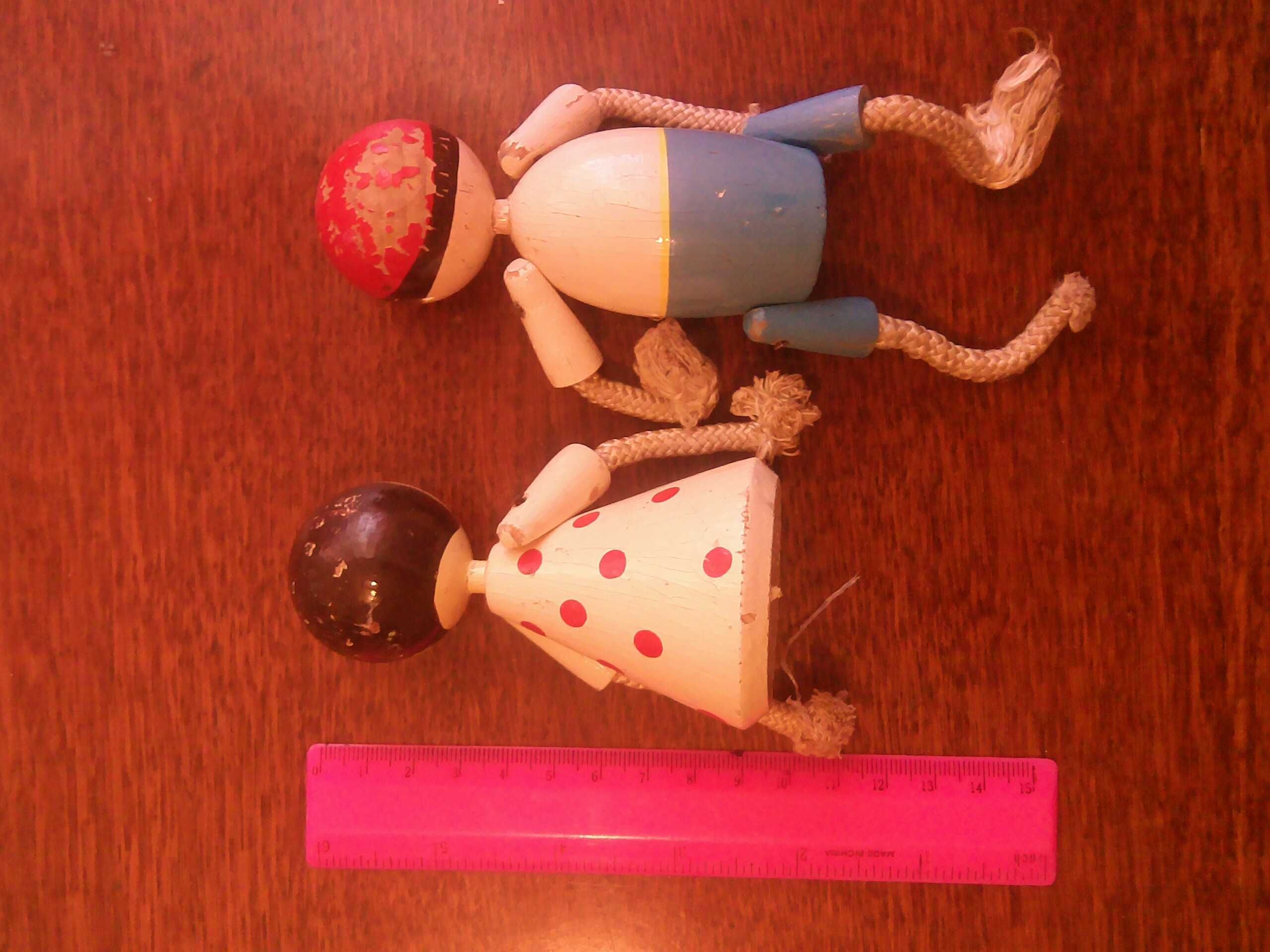 Игрушка деревянная мальчик и девочка СССР.