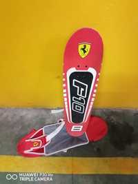 Skate Ferrari F10