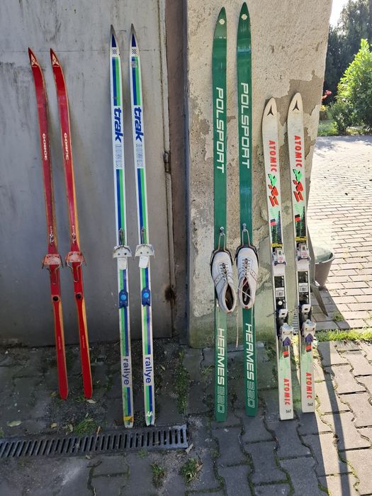 Narty biegowe Górce. Zabytek.