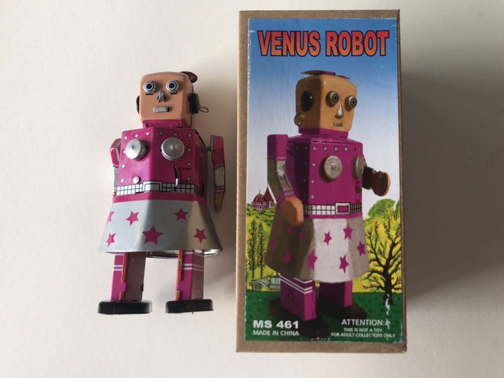 Menina Robot - Brinquedo em metal